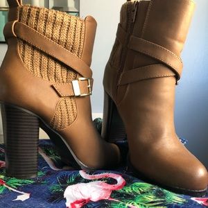 Juicy Couture heel booties. Brown